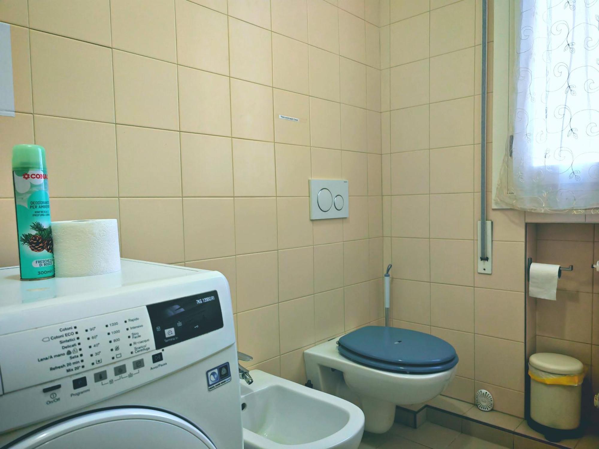 Goldmine Guest House 2 Venice Room photo